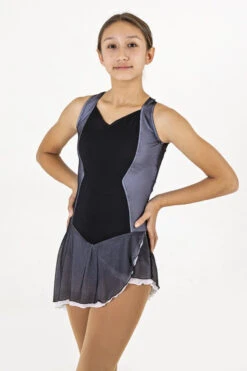 Posh 2006- NEW! 11 Posh 2006- NEW! -Graf Store POSH 2006 BW 47993.1579124019